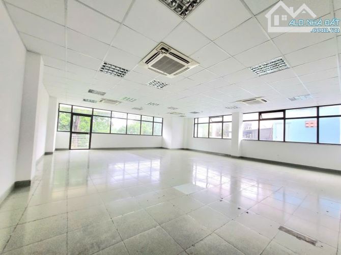 BUILDING 2900 M2- GÓC 2 MT NGUYỄN THỊ MINH KHAI- DT: 12X29- CÓ HĐ: 1 TỶ/TH- BÁN: 350 TỶ - 3