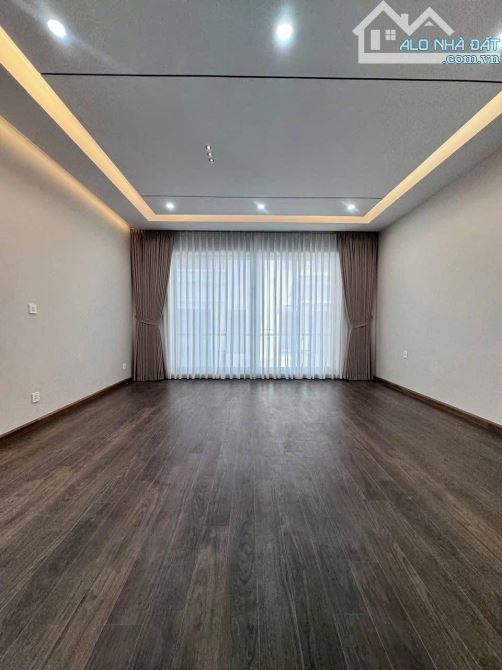 Bán nhà Vũ Xuân Thiều-Long Biên 50m2 ,6 tầng,thang máy,lô góc, giá 10.xtỷ - 3