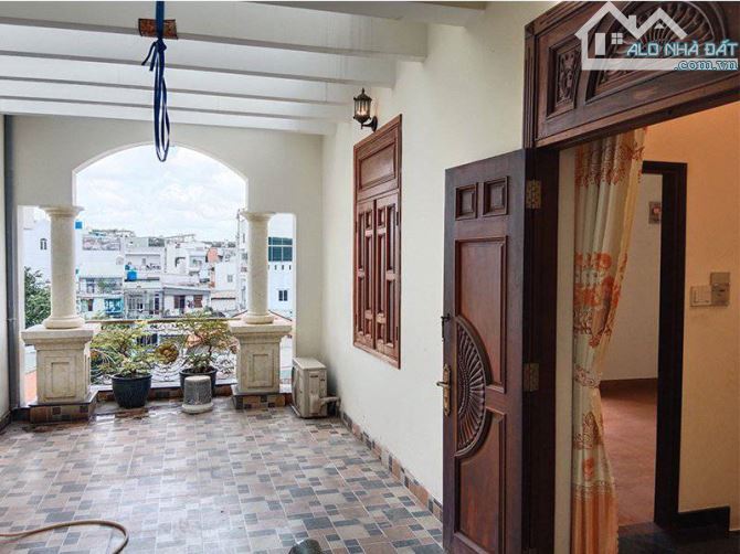 BÁN NHÀ QUANG TRUNG GÒ VẤP ,DT 8 × 14 ,3 TẦNG ,XE HƠI TỚI NHÀ GẦN SÂN BAY ,EMART NHỈNH 9 T - 3