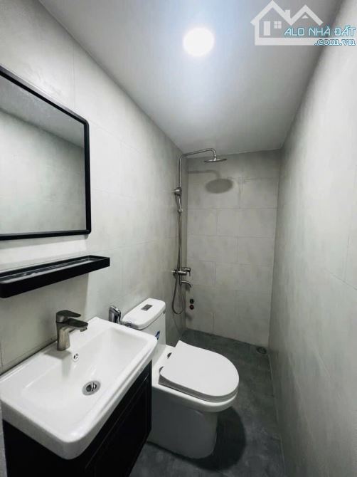 CẦN BÁN GẤP - CĂN HỘ DỊCH VỤ - DOANH THU CÓ SẴN - FULL NỘI THẤT XỊN XÒ - 3