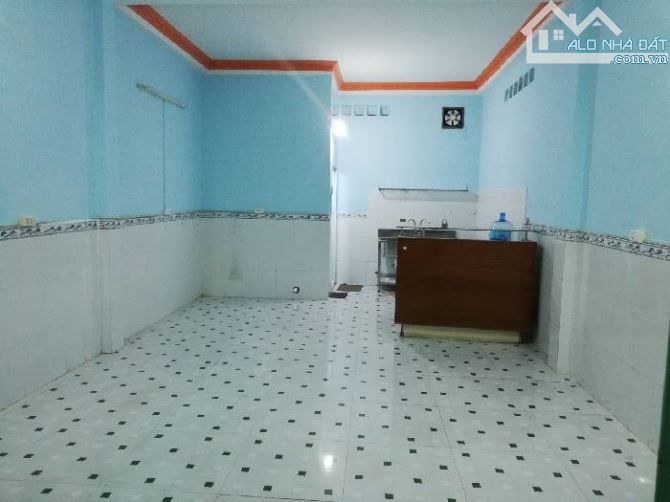 BÁN NHÀ NGUYỄN PHÚC CHU TÂN BÌNH ,4,5 ×12 , XE HƠI SÁT NHÀ ,GẦN SÂN BAY ,CHỈ 3 TY100 - 3