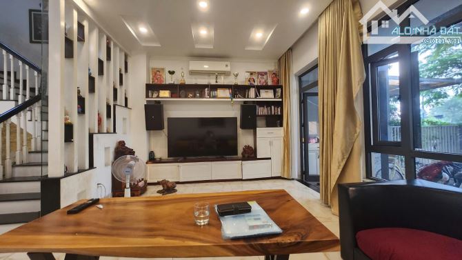 Bán nhà 4 tầng, ô tô vào nhà, nhĩnh 5 tỷ, ở Linh Trung, Hoàng Diệu 2, Thủ Đức - 3