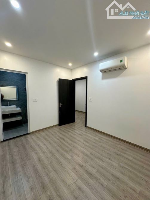 Bán NHÀ 3 TẦNG THIÊN LÔI – SAU ĐÚNG NHÀ MẶT ĐƯỜNG. Rộng gần 50m2, ngang 5,5m - 4