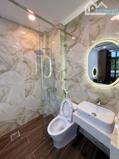 Nhà mặt tiền mới, 4 Tầng, Nguyễn Trọng Tuyển Tân Bình, Khu VIP Gần Sân Bay – CHƯA TỚI 8 TỶ - 4