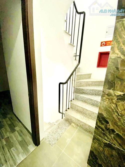 🏡 Bán nhà CHÙA BỘC, toà CCMN, CHDV, 13 phòng, dòng tiền 130tr/tháng. DT 90m2, 7t, 24.5tỷ - 4