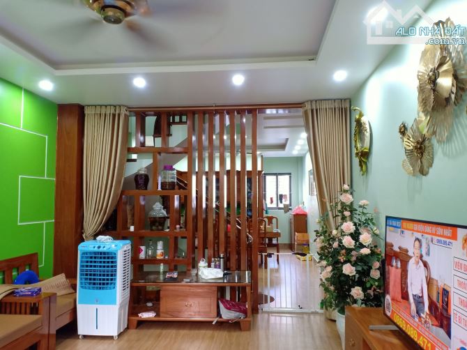 Bán phân lô liền kề Vinaconex 21 61m2, 5 tầng, ô tô tránh chỉ 13.X tỷ - 4