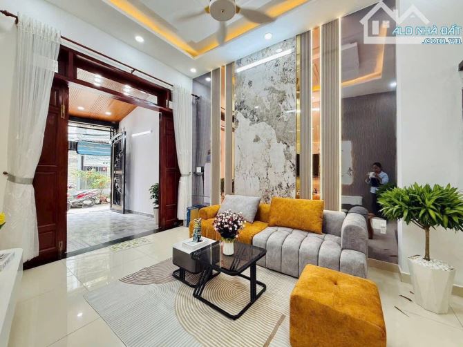 Bán nhà 6,78  tỷ  Quang trung GV - 4