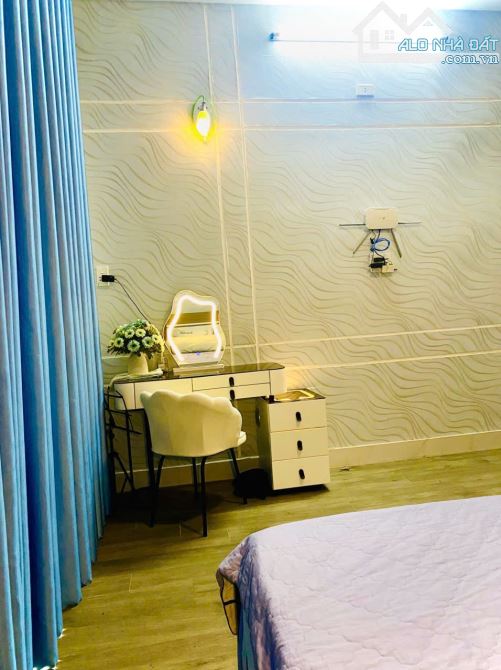 NHỈNH 5 TỶ-CẦN BÁN CĂN NHÀ HẺM 8M OTO NGỦ NHÀ Đ.HUỲNH THỊ HAI Q.12-88M2-4 TẦNG BTCT - 4