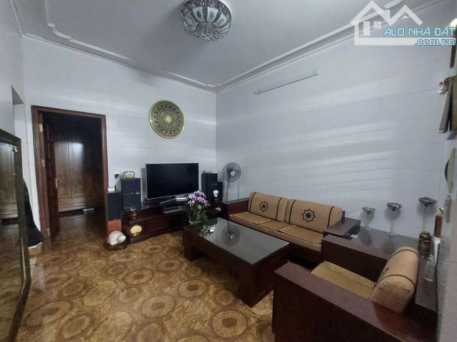 Bán nhà 105m² Lạc Long Quân, Cầu Giấy, ngõ thông ô tô, kinh doanh tốt, giá 20.5 tỷ. - 4