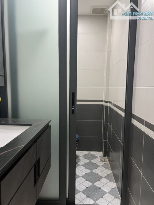 NHÀ ĐẸP SHR 78M2 - LÝ PHỤC MAN- BÌNH THUẬN Q7 - CHỈ 60TR/M2 - 4
