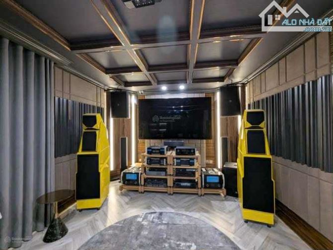 Bán Biệt Thự Siêu Đẳng Cấp Nguyễn Trọng Tuyển - Giá 68 Tỷ TL - 5