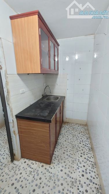 TÂN MAI NGÕ 236 THÔNG NGUYỄN CHÍNH 02 NGỦ WC KHÉP KÍN 30M2 GIÁ 3,5TR - 5