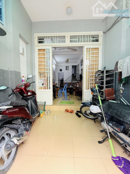 🔖🌈SÁT BÊN QUẬN 10 - XE HƠI THÔNG-42M2-3 TẦNG-4PN-CHỈ 5.7TỶ -NGAY ÂU CƠ-P9-TÂN BÌNH - 5
