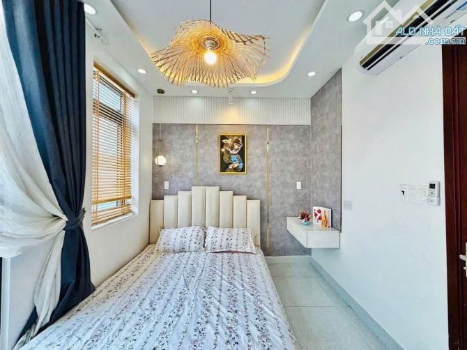 HẺM XE HƠI THÔNG PHẠM VĂN CHIÊU - mini HOUSE 3 TẦNG - 3,xx - 5