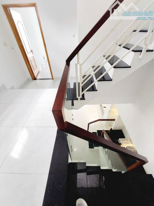 Nhà góc đẹp, 3 tầng (4.2x15m), Phạm Thế Hiển P5 Q8 giá chỉ 6tỷ5 - 5
