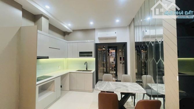Bán nhà Ngọc Thụy, Long Biên DT 65M2, 7 Tầng, MT 4.5M, Gara 7 chỗ, Thang Máy, Full - 5