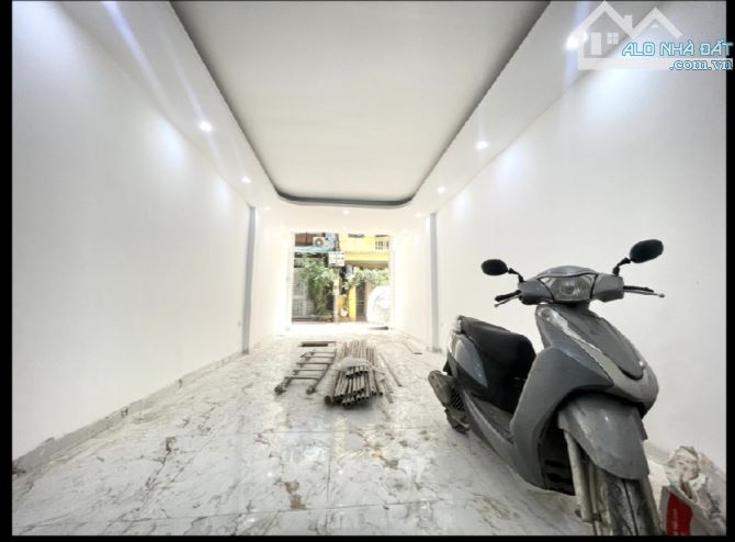 17.3 tỷ/50 M2/7 tầng Vũ Tông Phan/ Ô tô chánh - 5