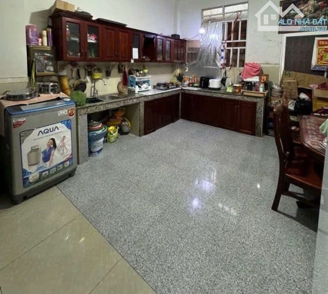 Nhà bán: đường Huỳnh văn Bánh, Q Phú nhuận. DTSD 29m2. 3 Tầng. Giá 9,5 tỷ - 6