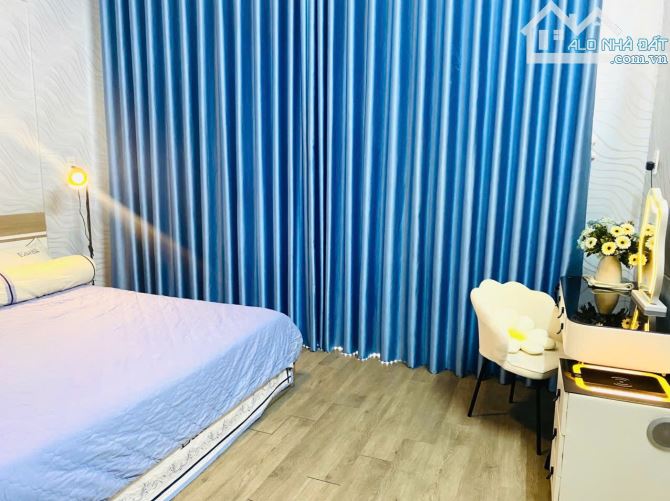 NHỈNH 5 TỶ-CẦN BÁN CĂN NHÀ HẺM 8M OTO NGỦ NHÀ Đ.HUỲNH THỊ HAI Q.12-88M2-4 TẦNG BTCT - 6