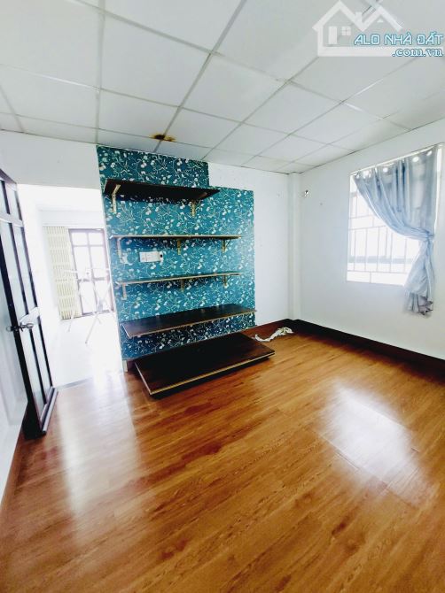 Nhà góc đẹp, 3 tầng (4.2x15m), Phạm Thế Hiển P5 Q8 giá chỉ 6tỷ5 - 6