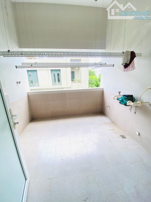 BÁN BIỆT THỰ KĐT DỊCH VỌNG, 268M2, ĐẸP LONG LANH, GIÁ 72 TỶ - 6