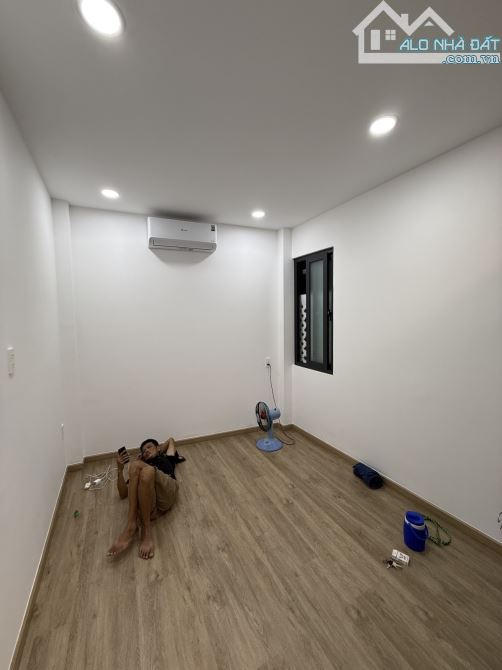 Phú Nhuận Đặng Văn Ngữ Hẻm Xe hơi 3 tầng 3 pn 7 tỷ hơn - 7