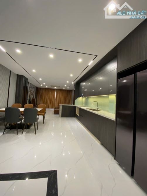 Bán nhà Ngọc Thụy, Long Biên DT 65M2, 7 Tầng, MT 4.5M, Gara 7 chỗ, Thang Máy, Full - 7