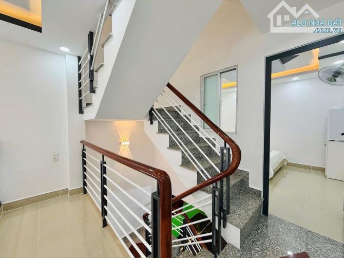 CẦN BÁN NHÀ ĐƯỜNG NGUYỄN HỒNG ĐÀO, PHƯỜNG 14, TÂN BÌNH - GIÁ:3TỶ990/68,6M2 (4,8x14,3M) - 8
