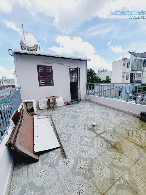 Nhà góc đẹp, 3 tầng (4.2x15m), Phạm Thế Hiển P5 Q8 giá chỉ 6tỷ5 - 8