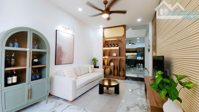 Chỉ 2tỷ850tr có ngay👇 NHÀ ĐẸP HẼM NGUYỄN KIM - P.TÂN THÀNH  CÁCH ECOPARK CHỈ 3PHÚT DI CHU - 9