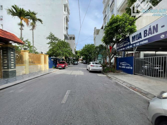 🌳Chủ chuyển nhà to hơn nên bán căn nhà 5 tầng khu 333 Văn Cao - 72m2 - Giá 7,6 tỷ