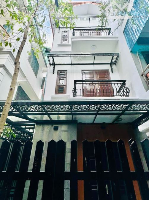 315TR/M2! NHÀ PHỐ QUÁN THÁNH - 65M2 -4M MẶT TIỀN - 3,5 TẦNG - Ô TÔ ĐỖ CỔNG.
