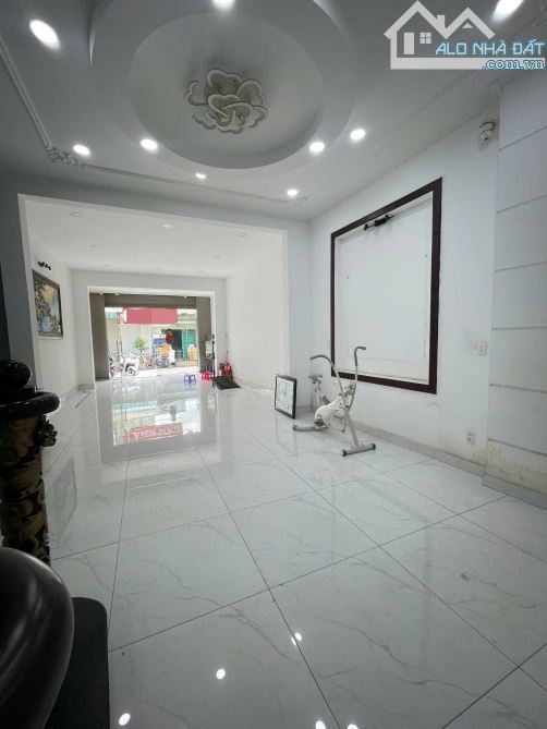 NHÀ MẶT TIỀN 5X20M – KẾ TÊN LỬA – GẦN CHỢ BÀ HOM – 4 TẦNG – CHỈ 7.X TỶ – SỔ NỞ HẬU 🌟