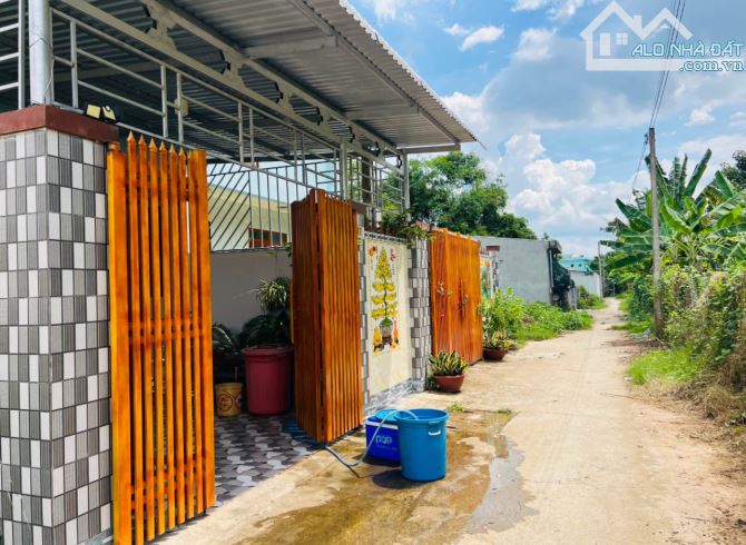 Nhà nhánh đan Đồng khởi nối dài khu dân cư đông đúc