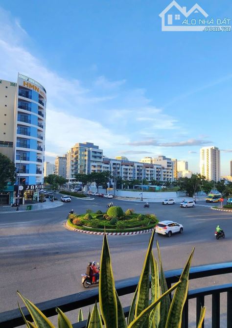 BÁN LÔ GÓC 2 MT LÊ VĂN QUÝ VÀ AN ĐỒN 6, SÁT PHẠM VĂN ĐỒNG