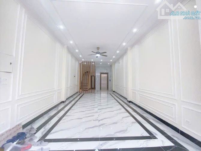 Phân lô Lê Trọng Tấn, Hà Đông, VỈA HÈ, Ô TÔ, KINH DOANH, 55m2 x 7T, THANG MÁY, chỉ 16.3 tỷ