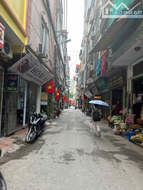 Bán căn hộ dịch vụ tại phố Văn Hội - khu vực đông sinh viên, nhà 6 tầng-64m-MT4m -13,5tỷ