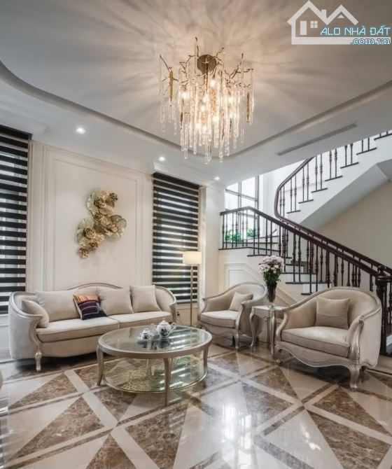 Liền kề KĐT Xa La Hà Đông, Lô Góc, Plo vỉa hè kinh doanh, 130m2*4T, Vị trí đẹp, ở luôn.