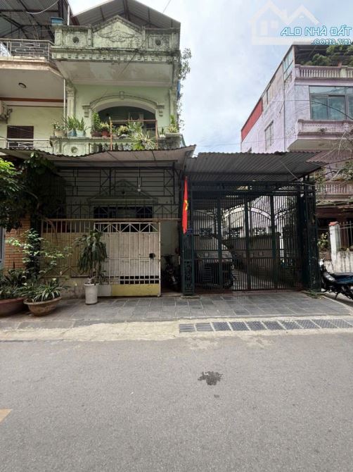 BÁN NHÀ KHU ĐẦM TRẤU, Ô TÔ TRÁNH, VỈA HÈ, LÔ GÓC, KINH DOANH, 120M2X MT 8,1M GÍA 34 TỶ