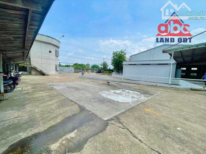Cho thuê kho 12.000m2 trong kcn sóng thần 1 Mặt Tiền Đường Chính Giá chỉ từ 90k