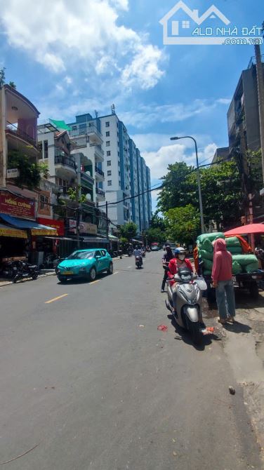 Siêu phẩm giá rẻ! Bán gấp đất hẻm xe hơi Cao Thắng ngay 3/2 5,5x22m - Giá tốt!