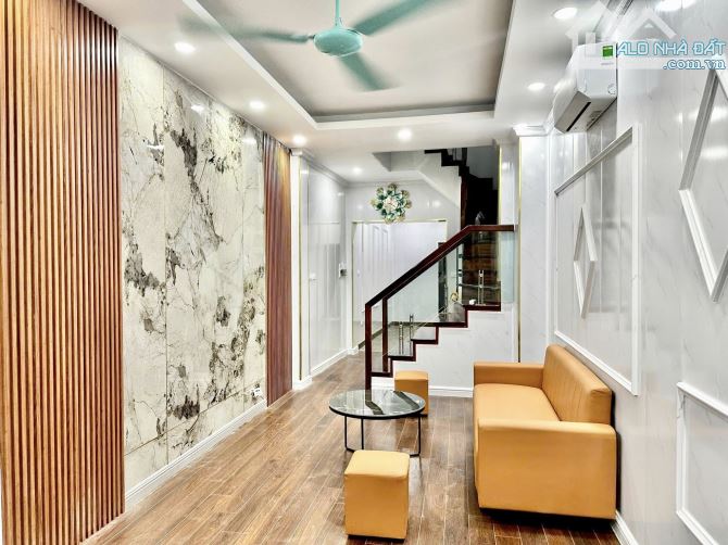 Tôi chính chủ cần bán nhà 3 tầng, 55m, ở sướng, kinh doanh đỉnh cao Nguyễn Ngọc Nại