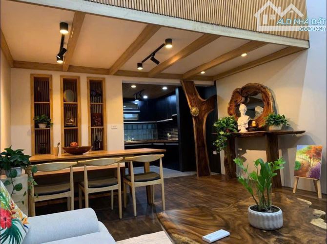 BÁN BIỆT THỰ TÂN MAI, PHÂN LÔ,Ô TÔ TRÁNH, KINH DOANH, 85/170M2 X MT 10M GIÁ CHỈ 300TR/M2