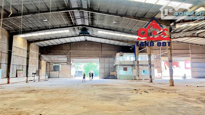 XT341 nhà xưởng cho thuê sản xuất. Kho bãi đường rộng xe tải lớn