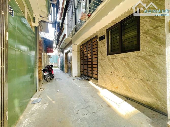 CẦN BÁN NHÀ PHỐ XÃ ĐÀN,ĐỐNGĐA NGÕ RỘNG THÔNG ĐẸP  2 THOÁNG OTO 4 CHỖ QUA CỬA 35 5T 8,7 TỶ