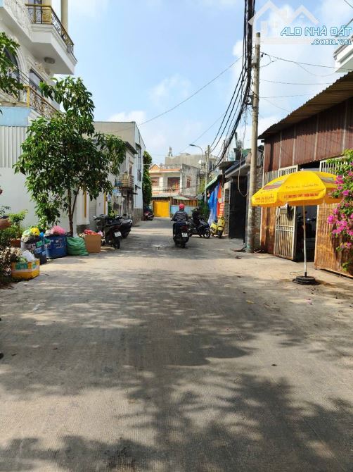 bán lô đất 90m2-gần chợ đầu mối - giá bán nhanh - 1 tỷ 453tr- gọi cho em xem đất
