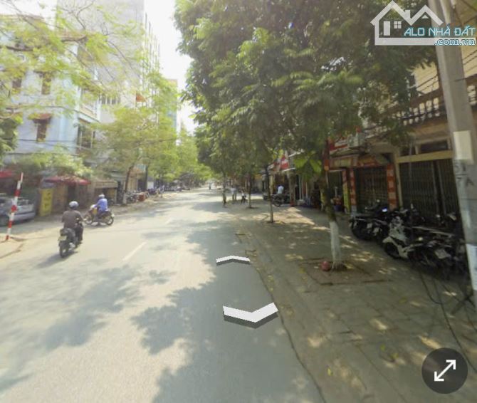 Bán Nhà Phố KD 35m2- Mặt Phố Nguỵ Như Kon Tum- có sổ đỏ- Đường 2 ô tô tránh-Nhỉnh 2 tỷ