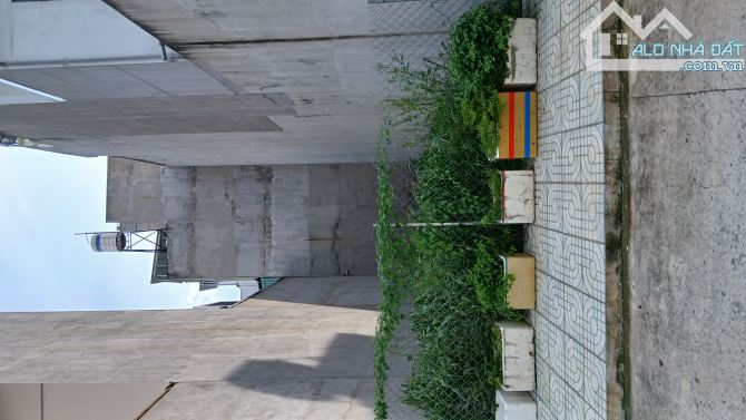 Lô đất đẹp - mặt tiền nhánh - Thạnh Xuân 25 - view bờ kênh - 95m2 - giá 5,5 tỷ