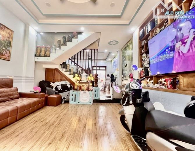 Ba mặt thoáng sáng, hướng trọn tiện ích #Timecity, 40m2, hơn 6 tỷ