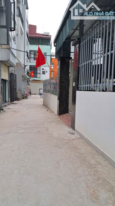 BÁN ĐẤT PHÚC LỢI 78M2, MT 4.5M, NGÕ NÔNG SÁT PHỐ, Ô TÔ ĐỖ CỬA, 9 TỶ.
